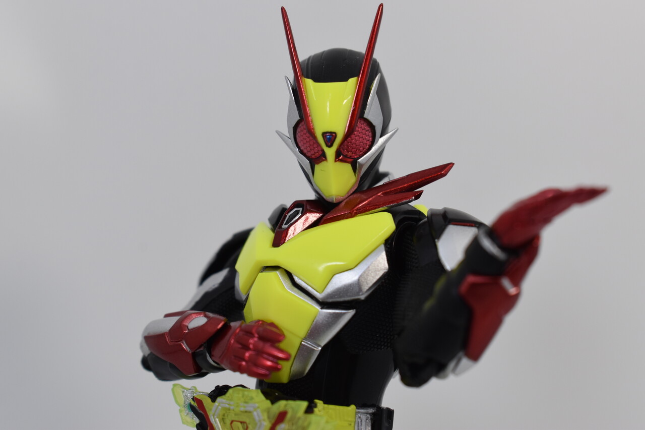 S.H.Figuarts 仮面ライダーゼロツー(イズVer.) レビュー : ハニワの