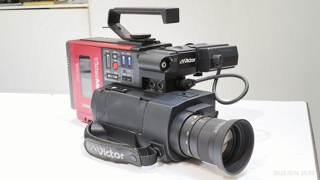 1984/昭和59/Victor/GR-C1/VIDEO MOVIE/当時世界最小最軽量のビデオ一