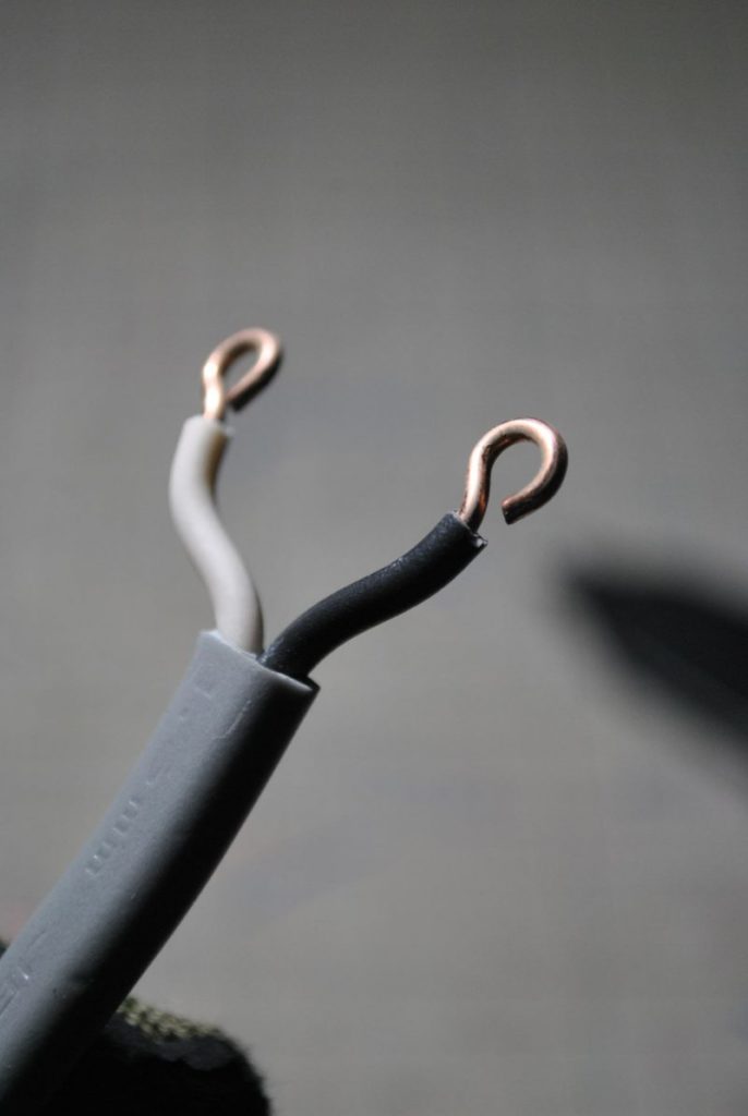 リモコンリレーRC-001の制御端子にコードを繋げる方法 : Sam's e-AT Lab