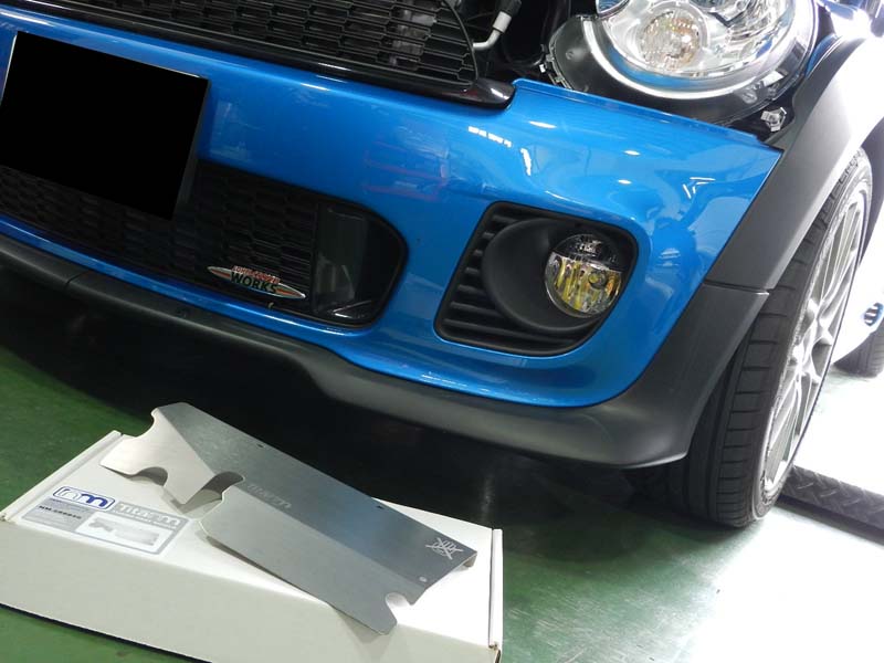 MINI R56 JCW × Titanium Turbo Heat Shield by マツモト : イシカワ
