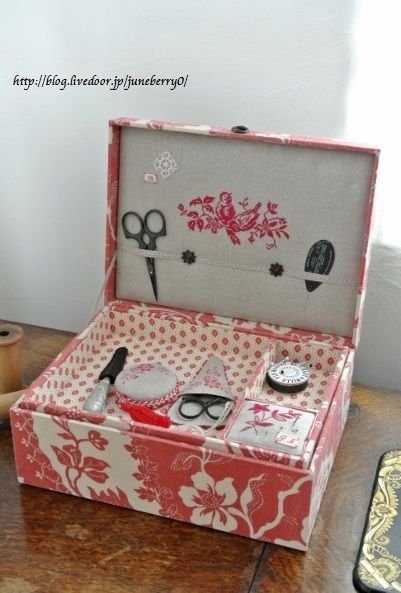 刺繍とカルトナージュのお裁縫箱 : My Sketchbook