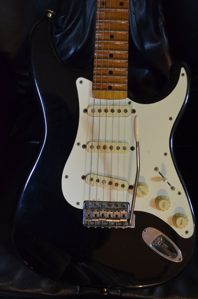 FENDER JAPAN ST57M : ギターについて真面目に考えるBrog