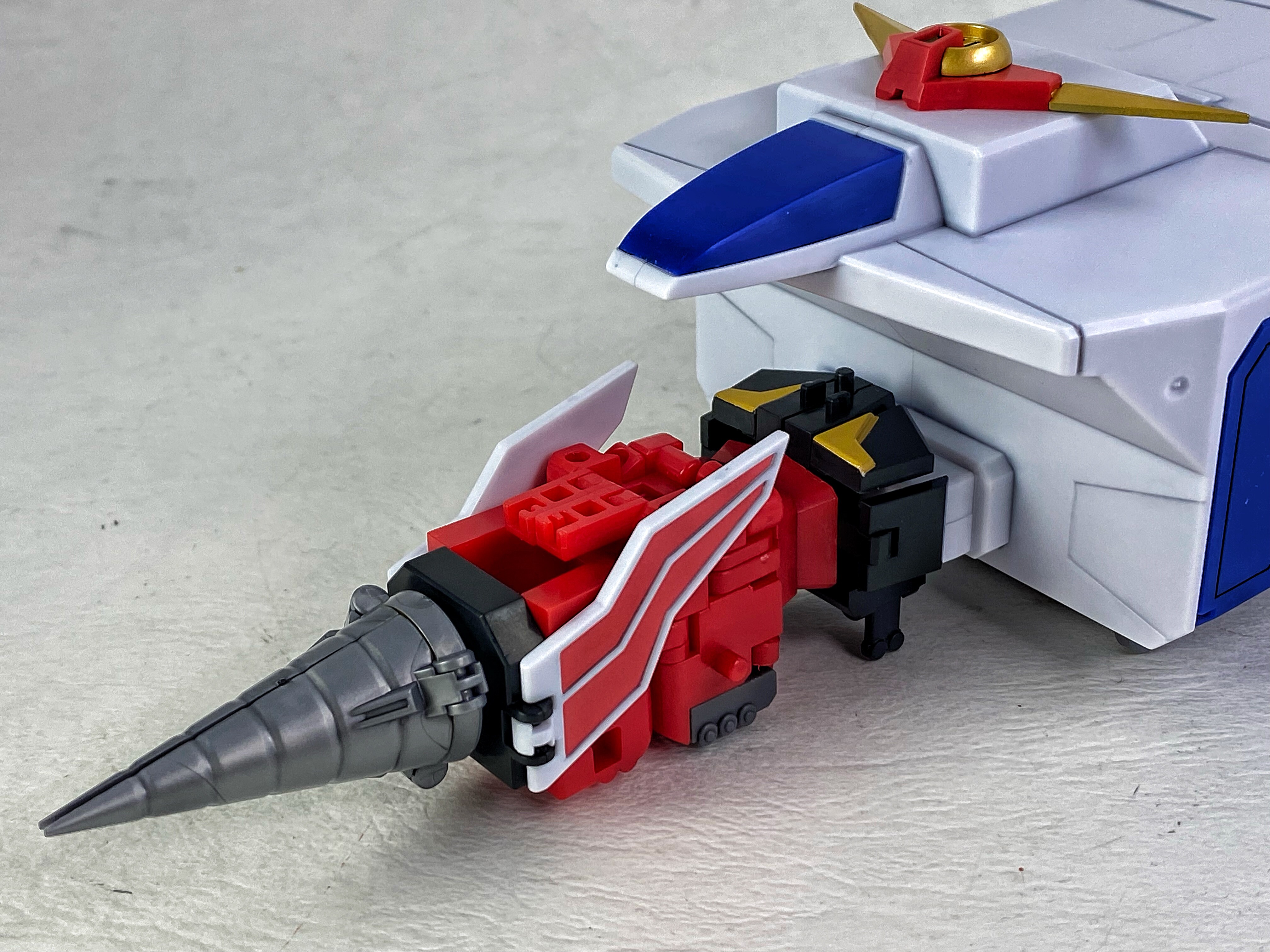 SMP 勇者特急マイトガイン カイザーキャリア&嵐を呼ぶ動輪剣スペシャル