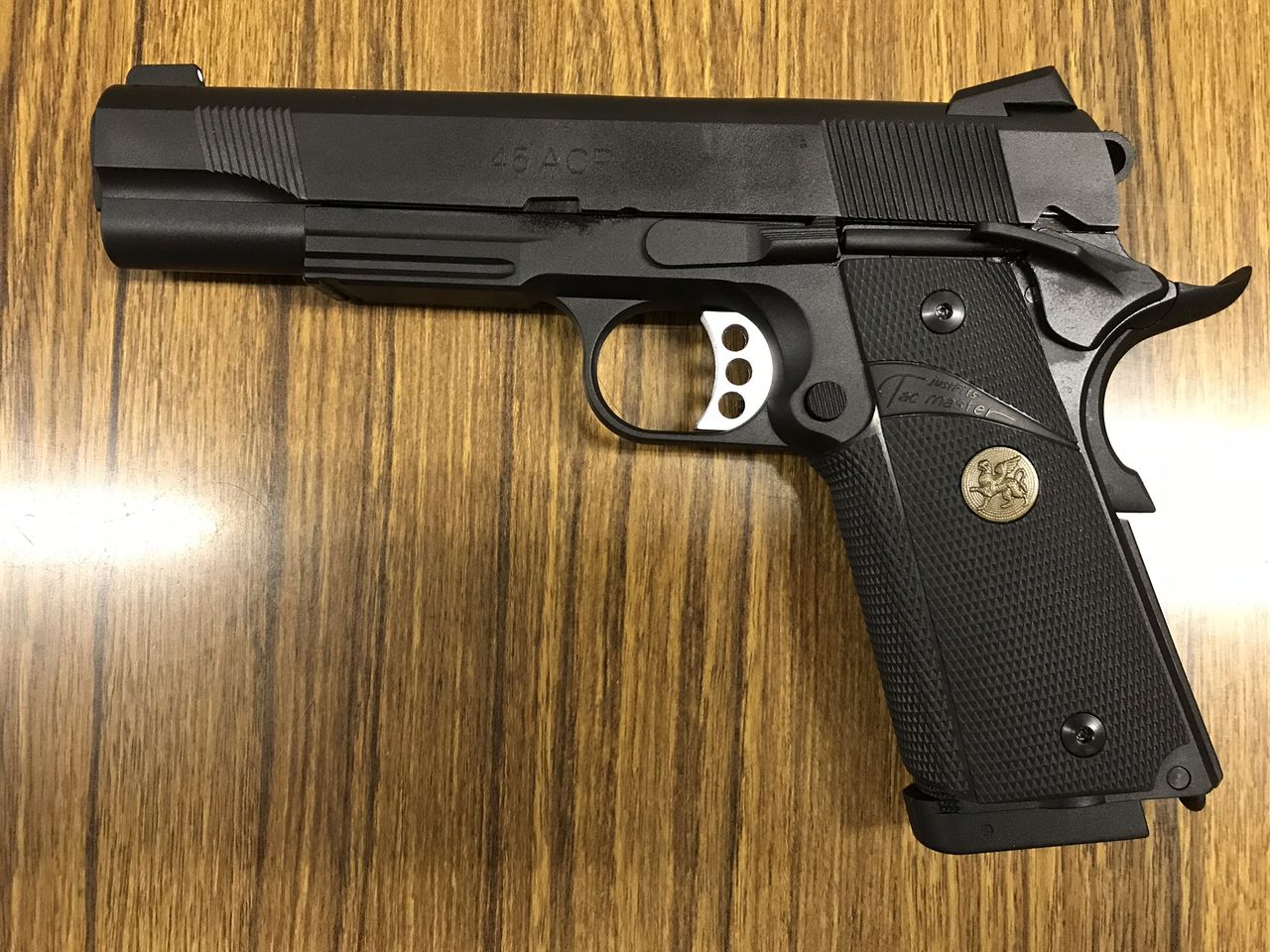 エアガンレビュー】カーボネイト M45CQP CO2 GBB : Bravo1は自重で落下