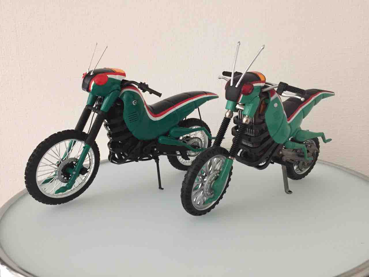 バトルホッパー フィギュアーツ用 完成編 : 特撮フィギュアの可動化