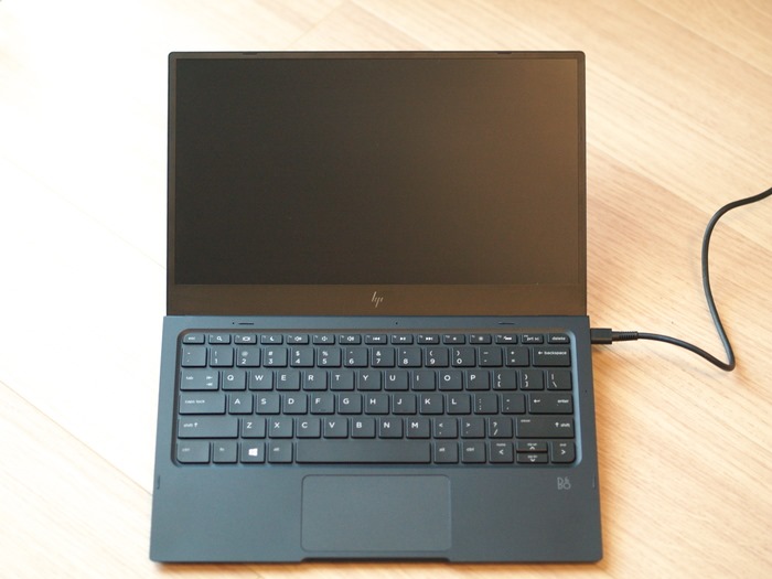 HP Elite X3 Lapdock : 小さいって事は・・・