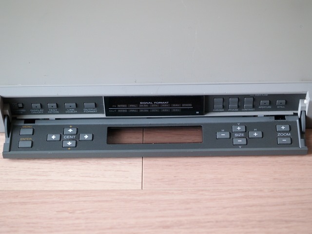 SONY DSC-1024（デジタルスキャンコンバーター） : 小さいって事は・・・