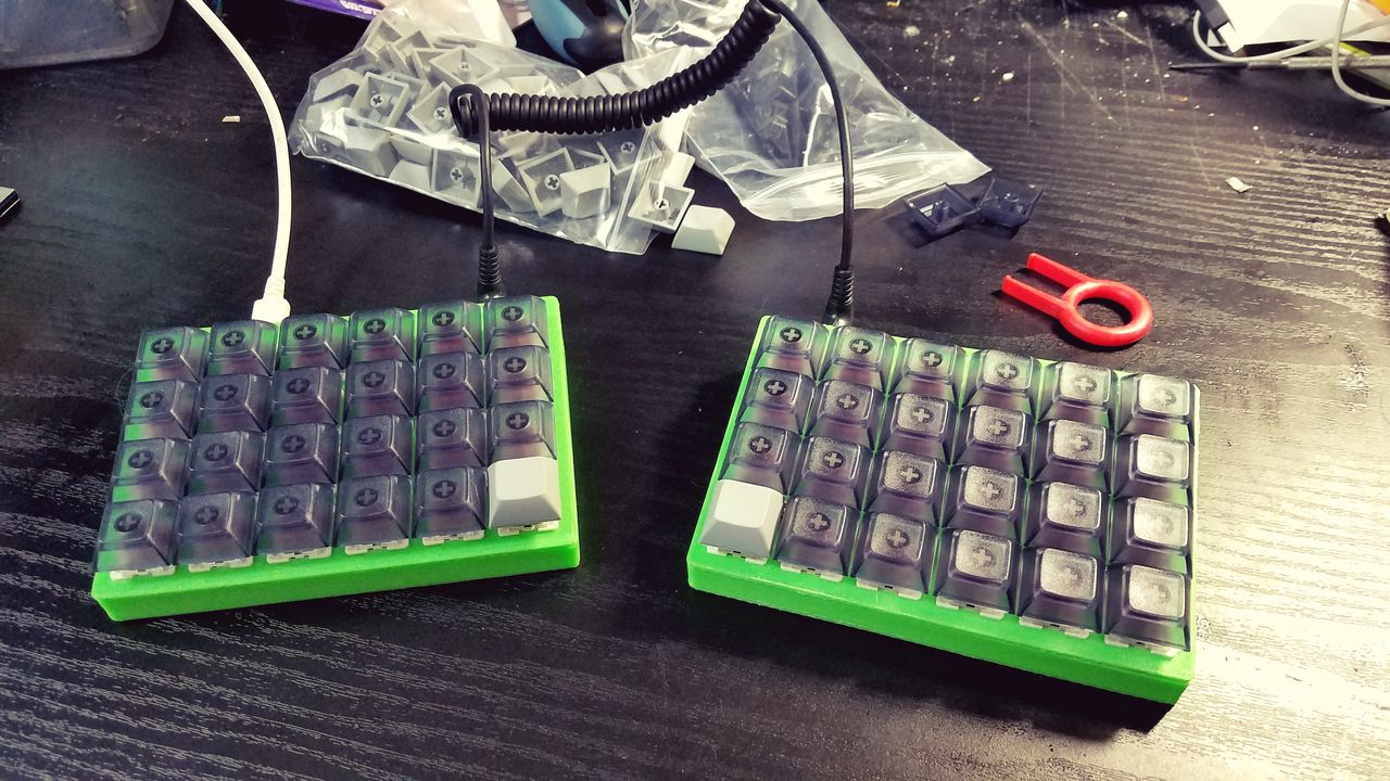 3Dプリンターを使って自作メカニカルキーボード 第4弾 ～Let's Split編