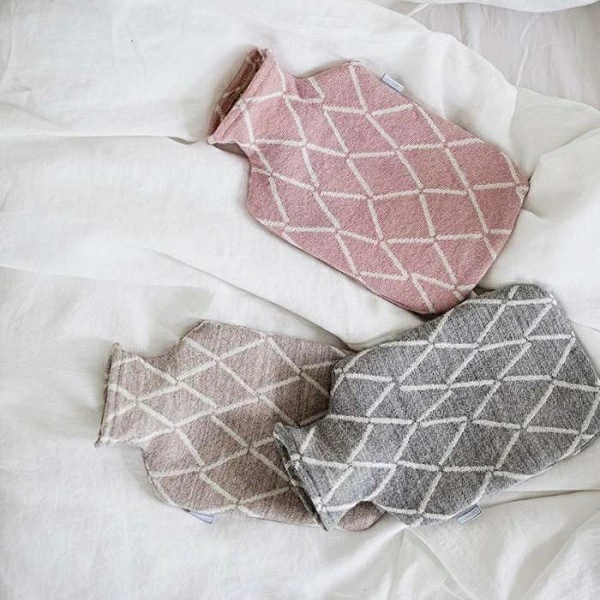 ラプアンカンクリのウール製カバー湯たんぽ、デザイン5種をご紹介