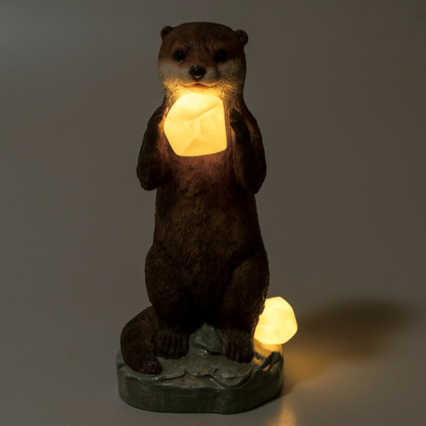 ガーデンオーナメント カワウソ ソーラーオーナメント 光センサー LED