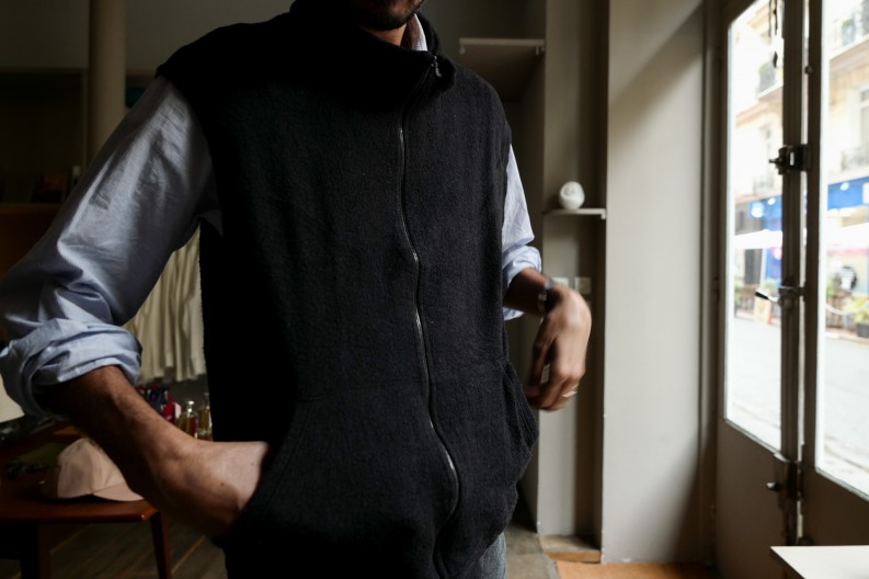 Silk vest ｜ LIVIN' IN PARIS