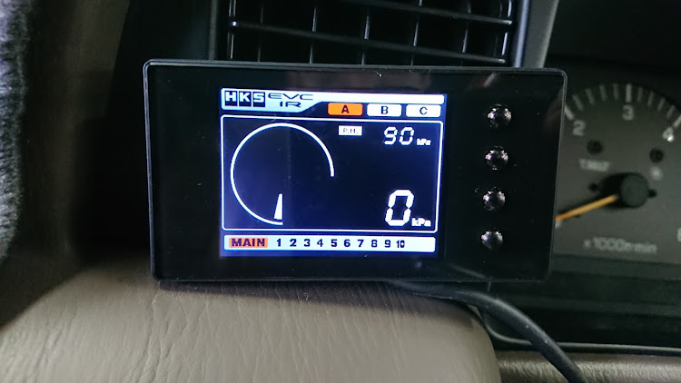 ランドクルーザー80のランクル80・ブーストコントローラー・EVC6-IR