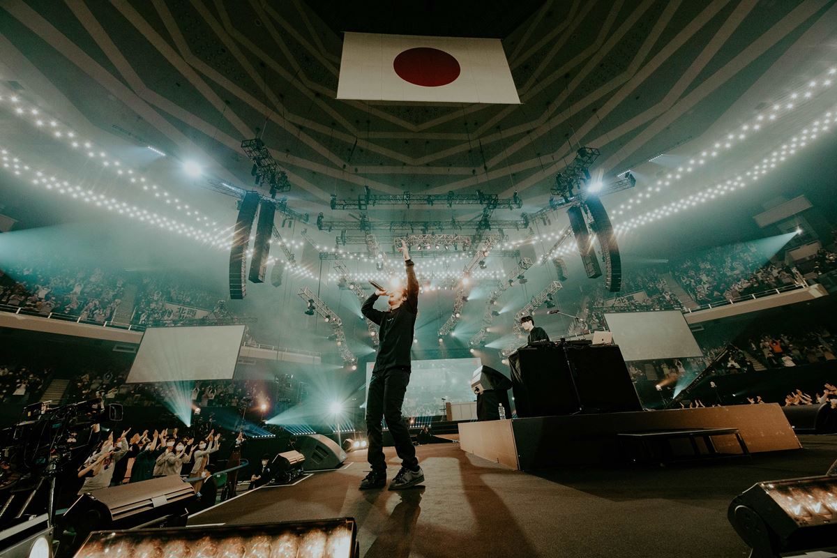 Creepy Nuts、初の日本武道館公演は新旧楽曲織り交ぜた熱狂の一夜に
