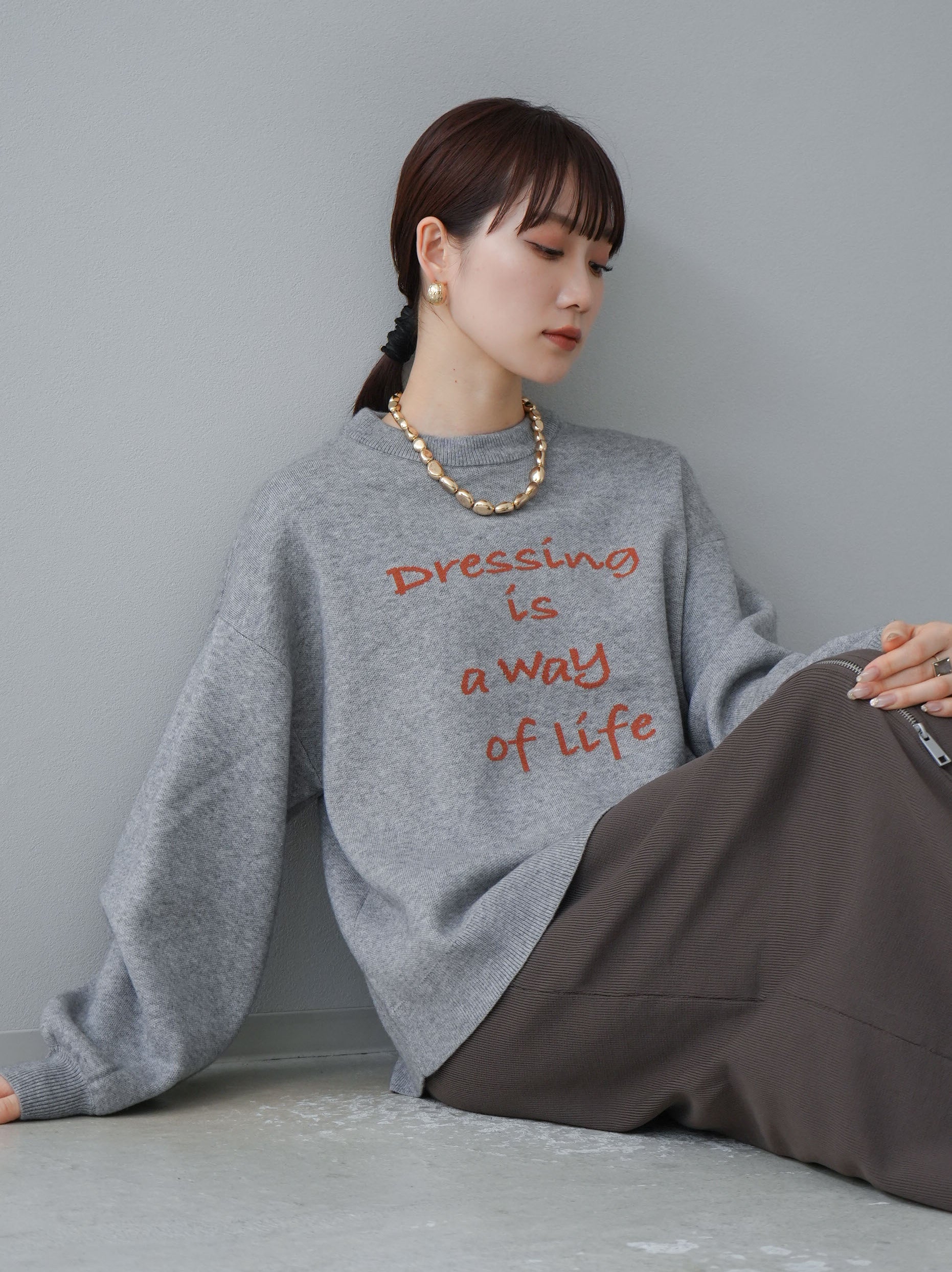 予約]アルパカタッチロゴニットプルオーバー/グレー – Lumier