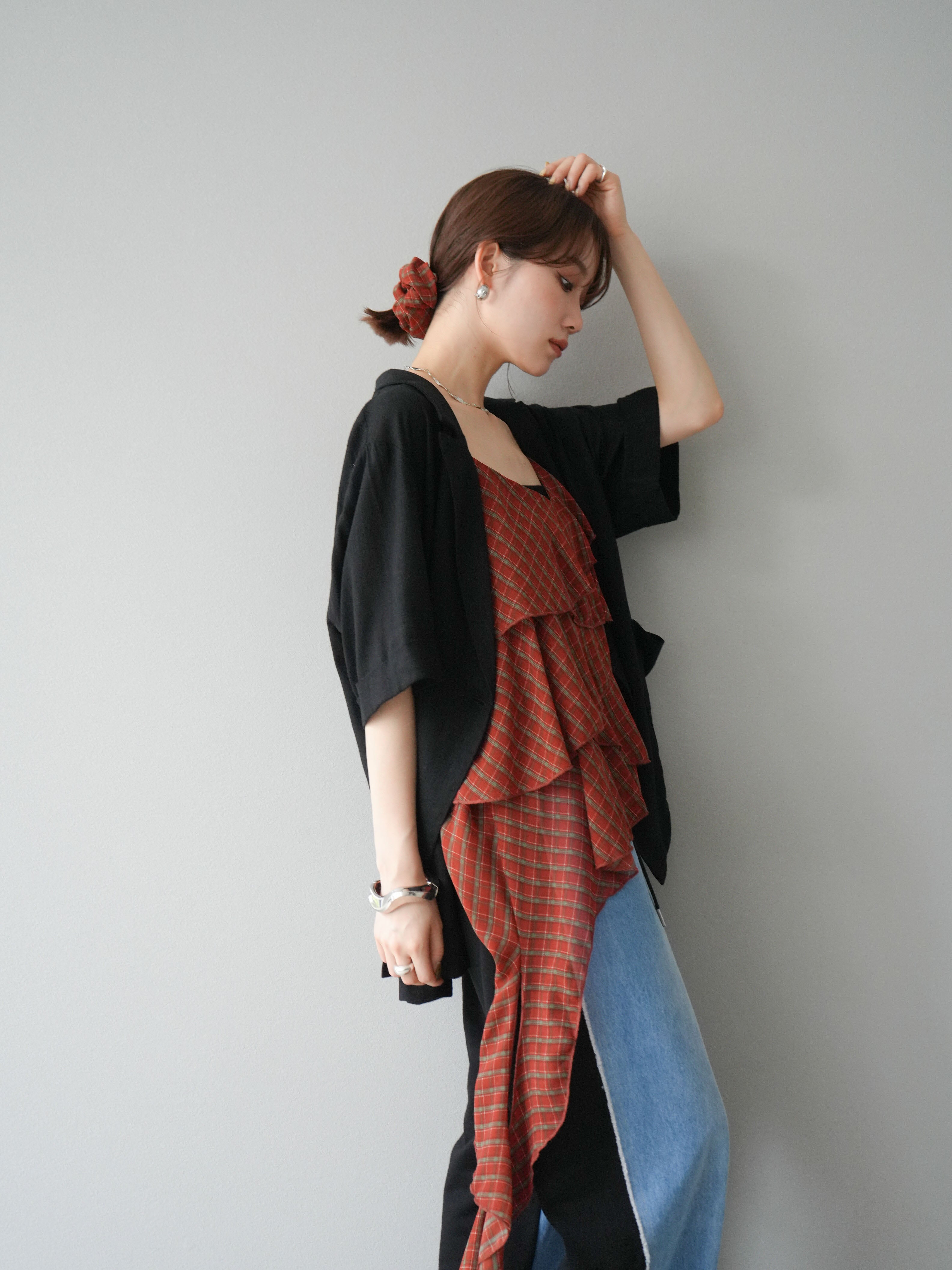 予約]チェック柄ラッフルキャミソール/レッド – Lumier