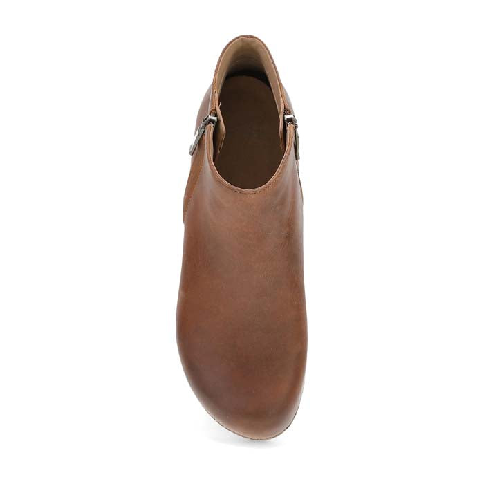 Womens Dansko Lizanne in Tan – Lucky Shoes