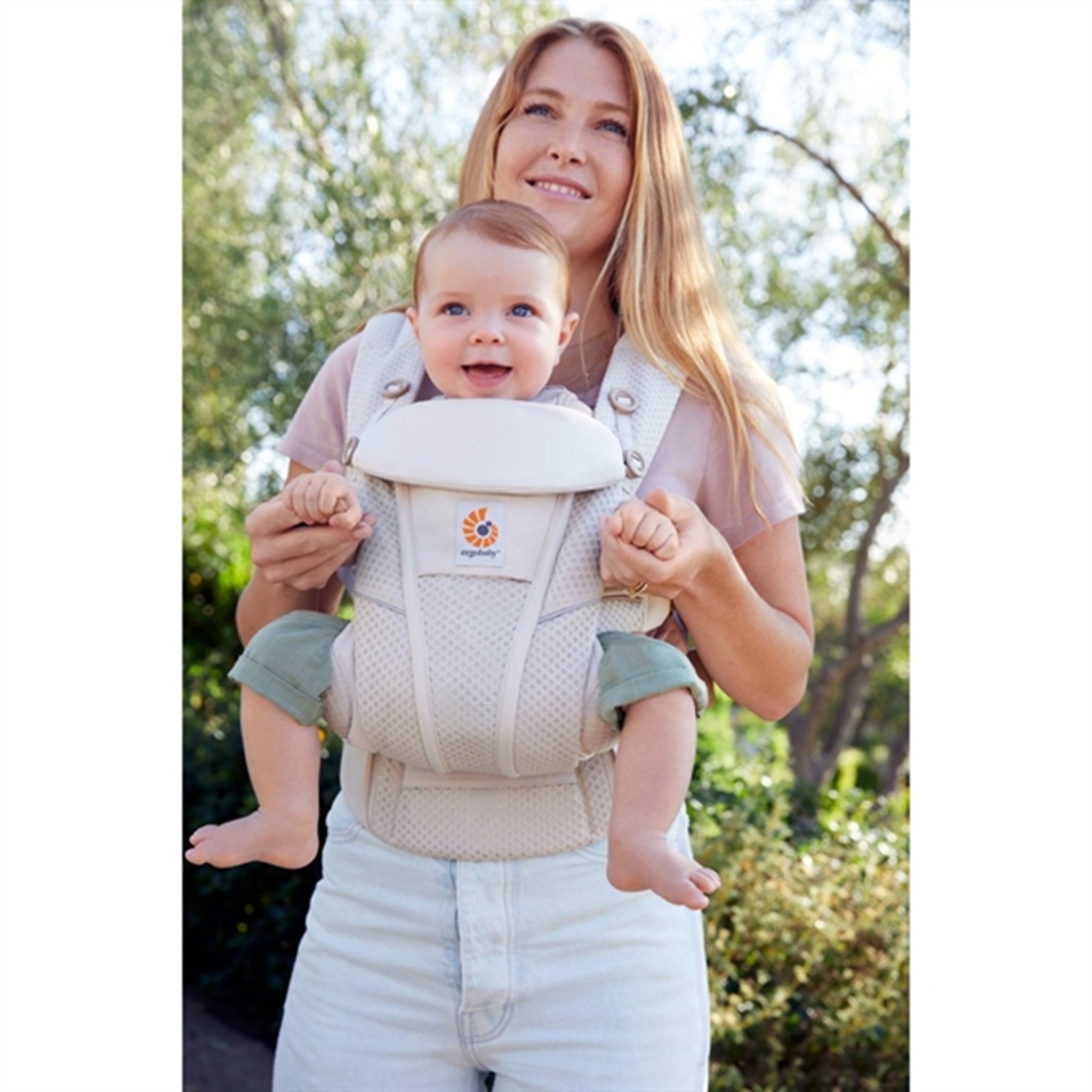 Omni Breeze Natural Beige - Ergobaby → Luksusbaby.com