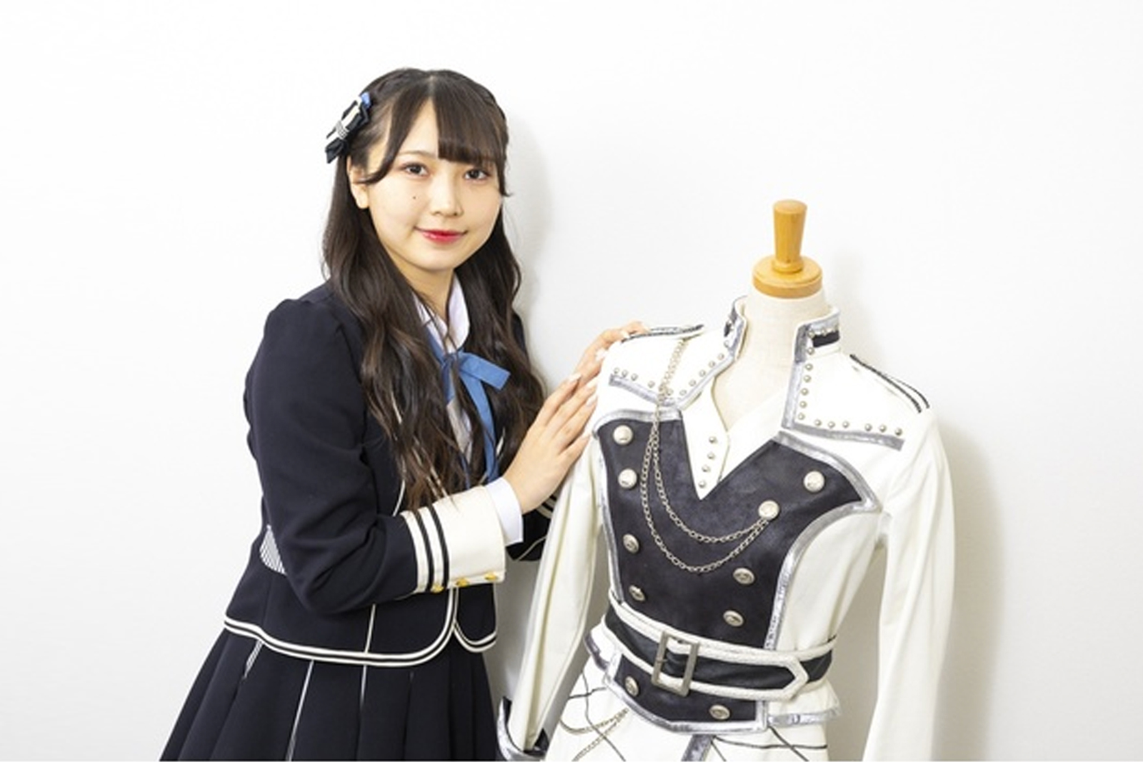 NMB48 衣装図鑑】『欲望者』山本彩着用/『絶滅黒髪少女』小嶋花梨着用