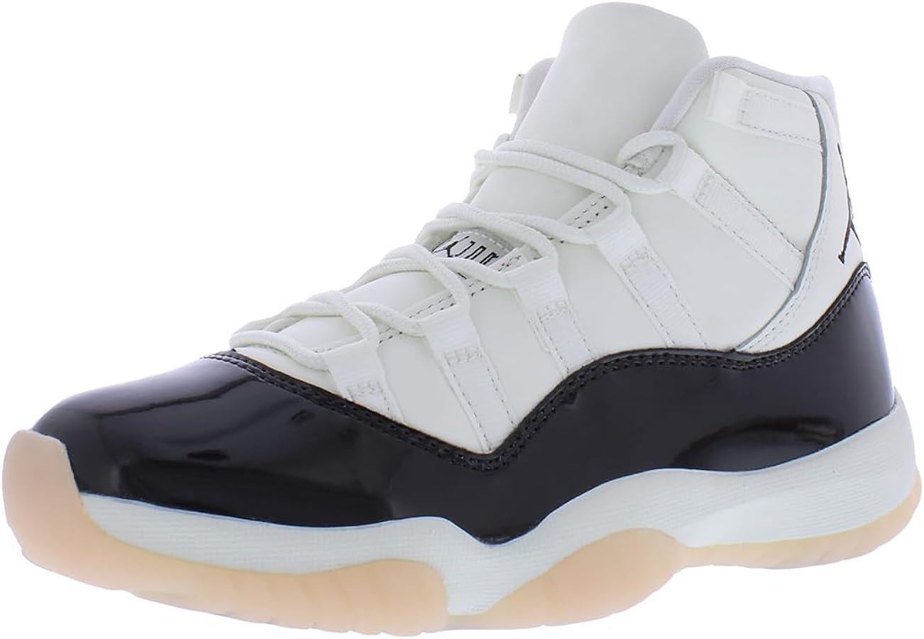 Nike Women's Retro, Sail/Velvet Brown/Atmosphere, 6 : Amazon.ca