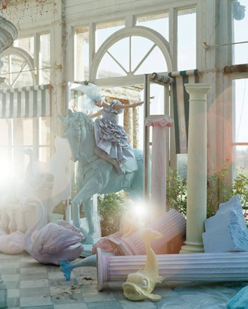 Amazon | Tim Walker: Story Teller | Muir, Robin, Walker, Tim