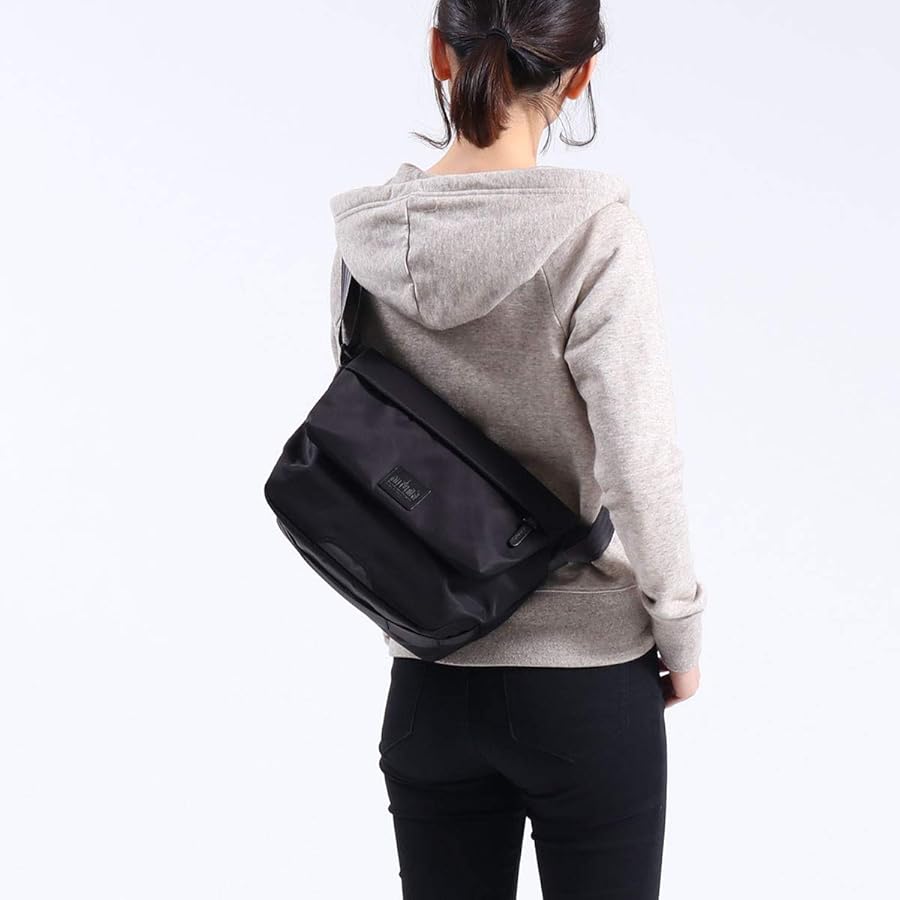 Amazon.co.jp: TWILL MESEROLE MESSENGER BAG OLV : ファッション