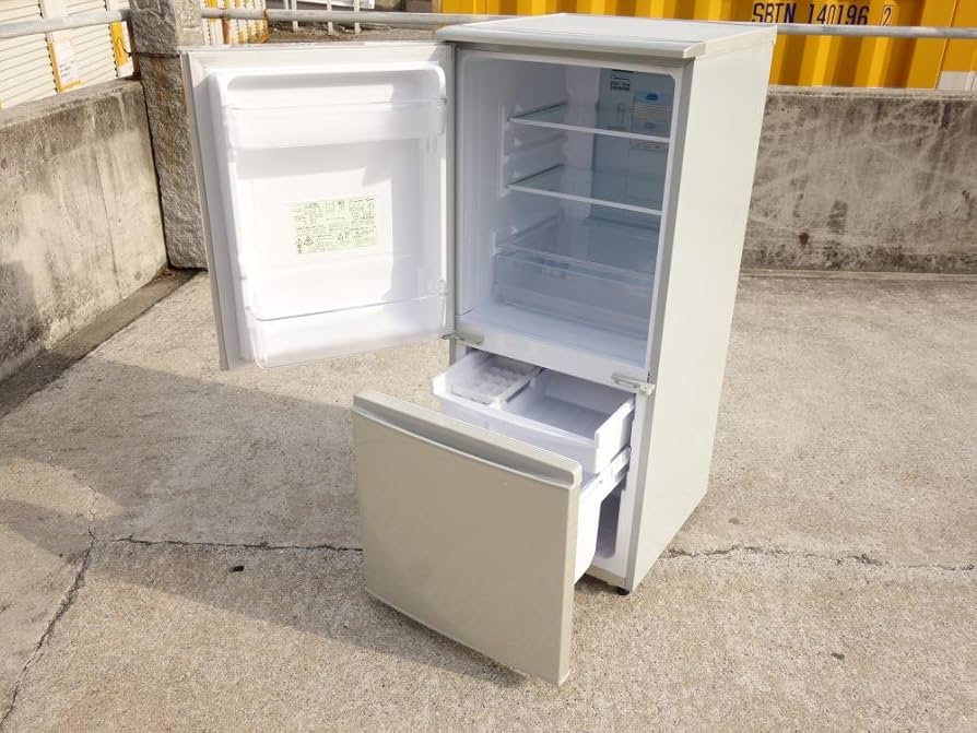 8/16まで限定 美品SHARP シルバー冷蔵庫 SJ-PD14T-N 送料込 8/16まで