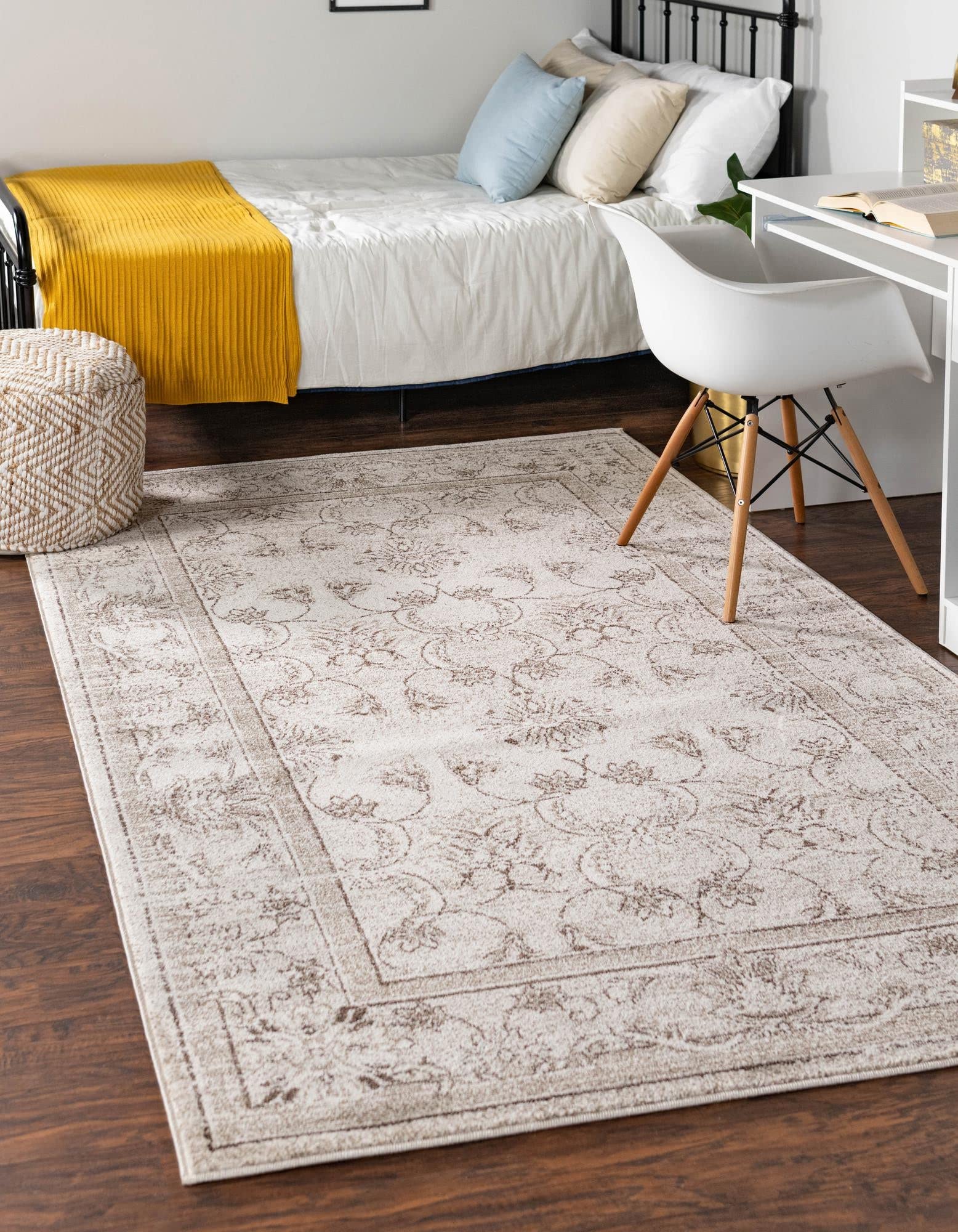 Amazon.com: Rugs.com Miranda Collection Rug – 7' x 10' Ivory