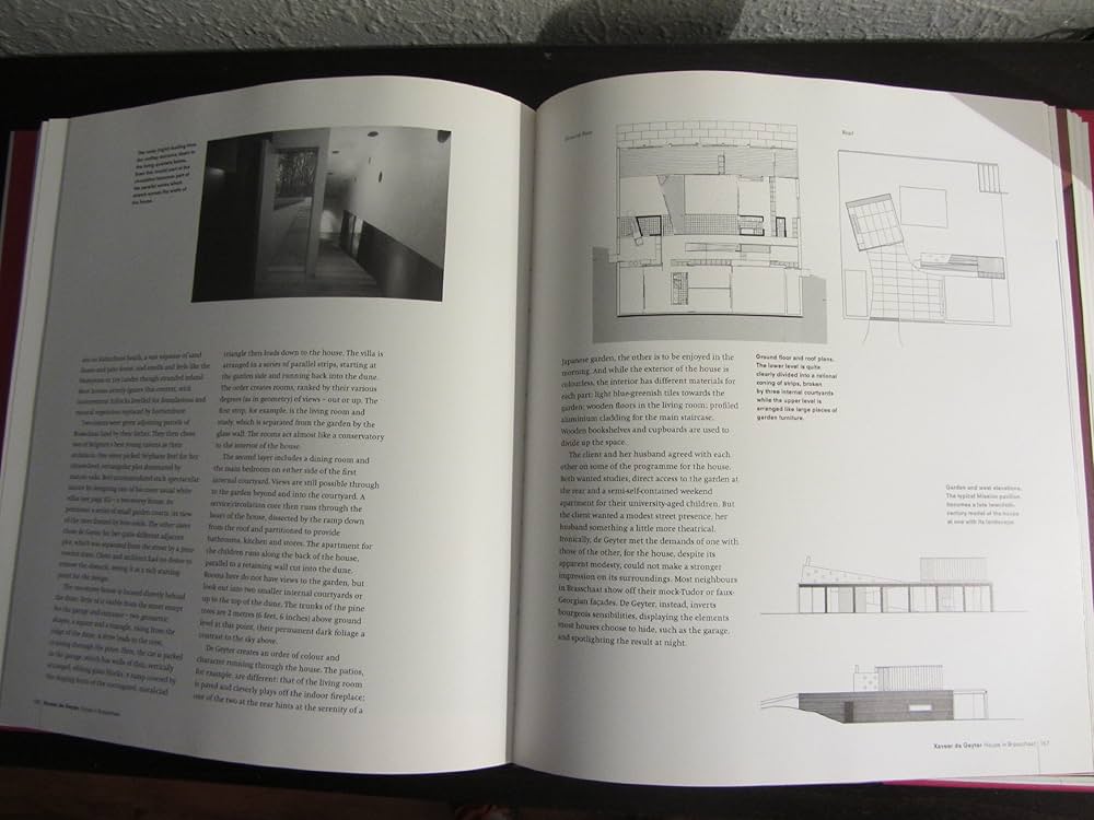 Amazon.co.jp: Modern House : Welsh, John: Foreign Language Books