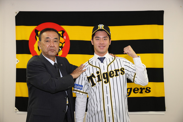ニュース - チーム - 鈴木翔太選手入団会見｜阪神タイガース 公式サイト