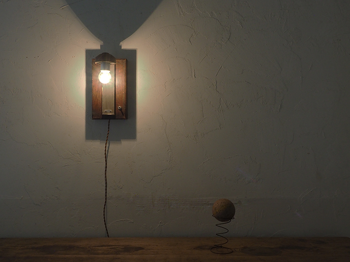 古道具 廃材リメイクのブラケットライト | MANSIKKA antiquesMANSIKKA