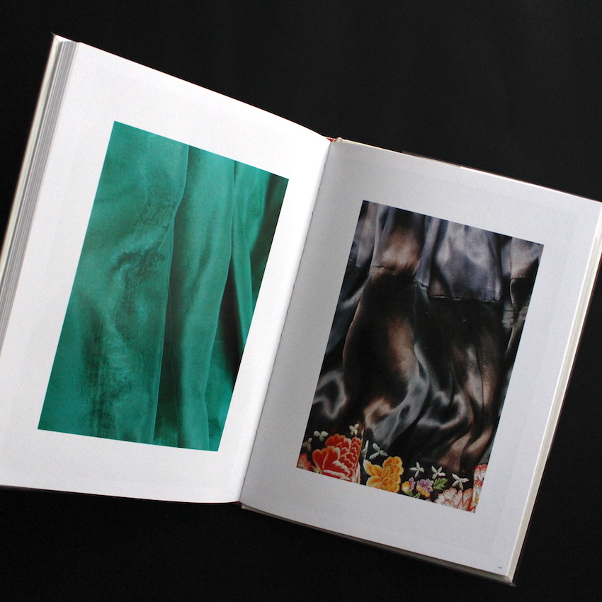 Frida By Ishiuchi（English Edition, Signed） - 石内 都 / Miyako