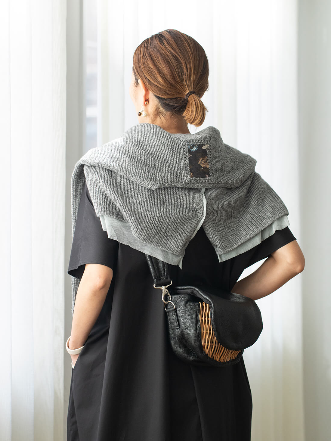 ebagos フニュ シュリンク・ボディバッグS (マロングラッセ） 籐ポケ