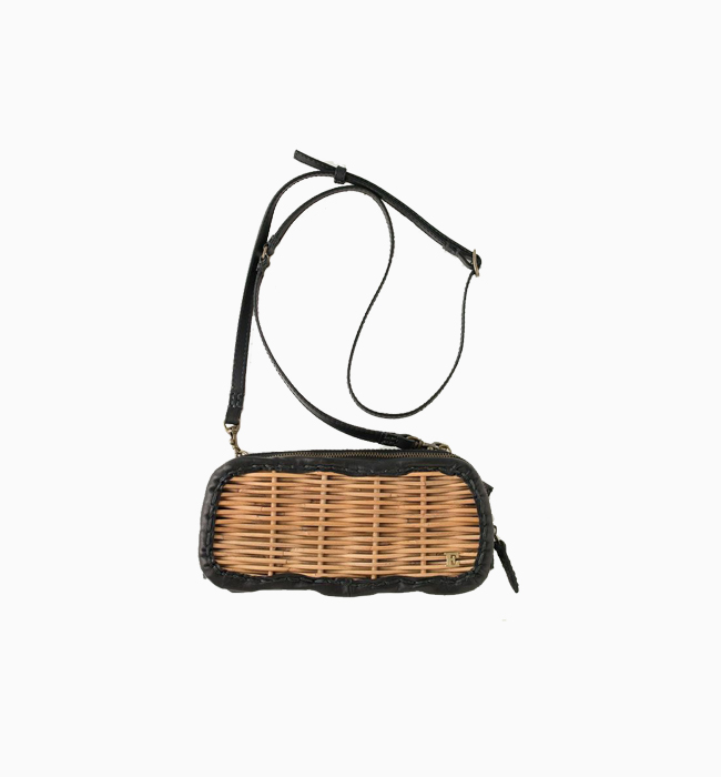 ebagos エバゴス 牛革ソフトショルダーベルト付き籐付き長財布 BLACK