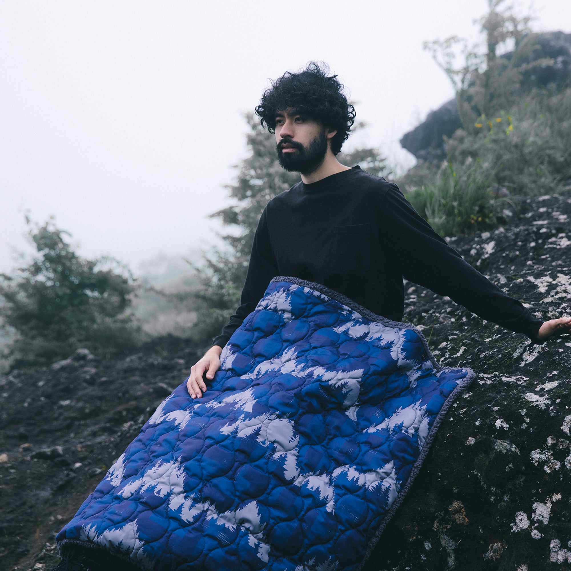 2025 LUGH 魔法瓶ブランケットEDGE Sサイズ (新6層/ W発熱)