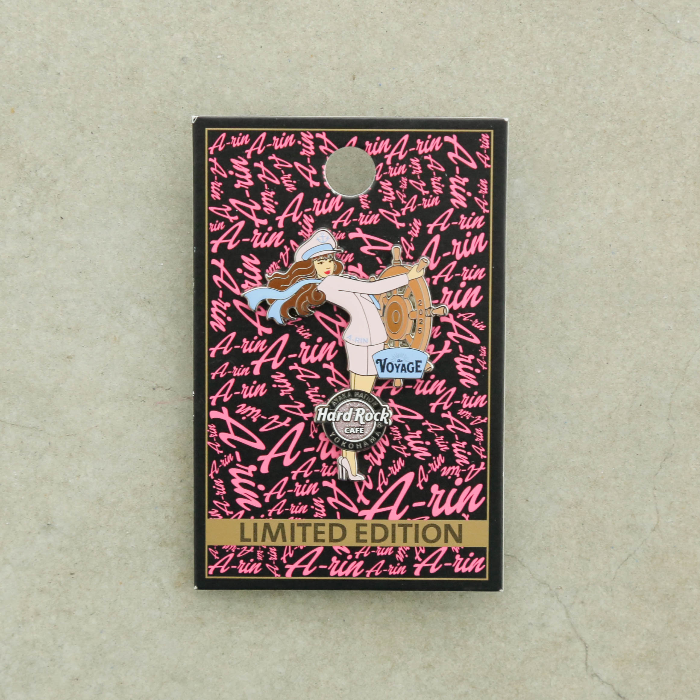 Hard Rock Cafe × Sasaki Ayaka pin 2025｜ももいろクローバーZ