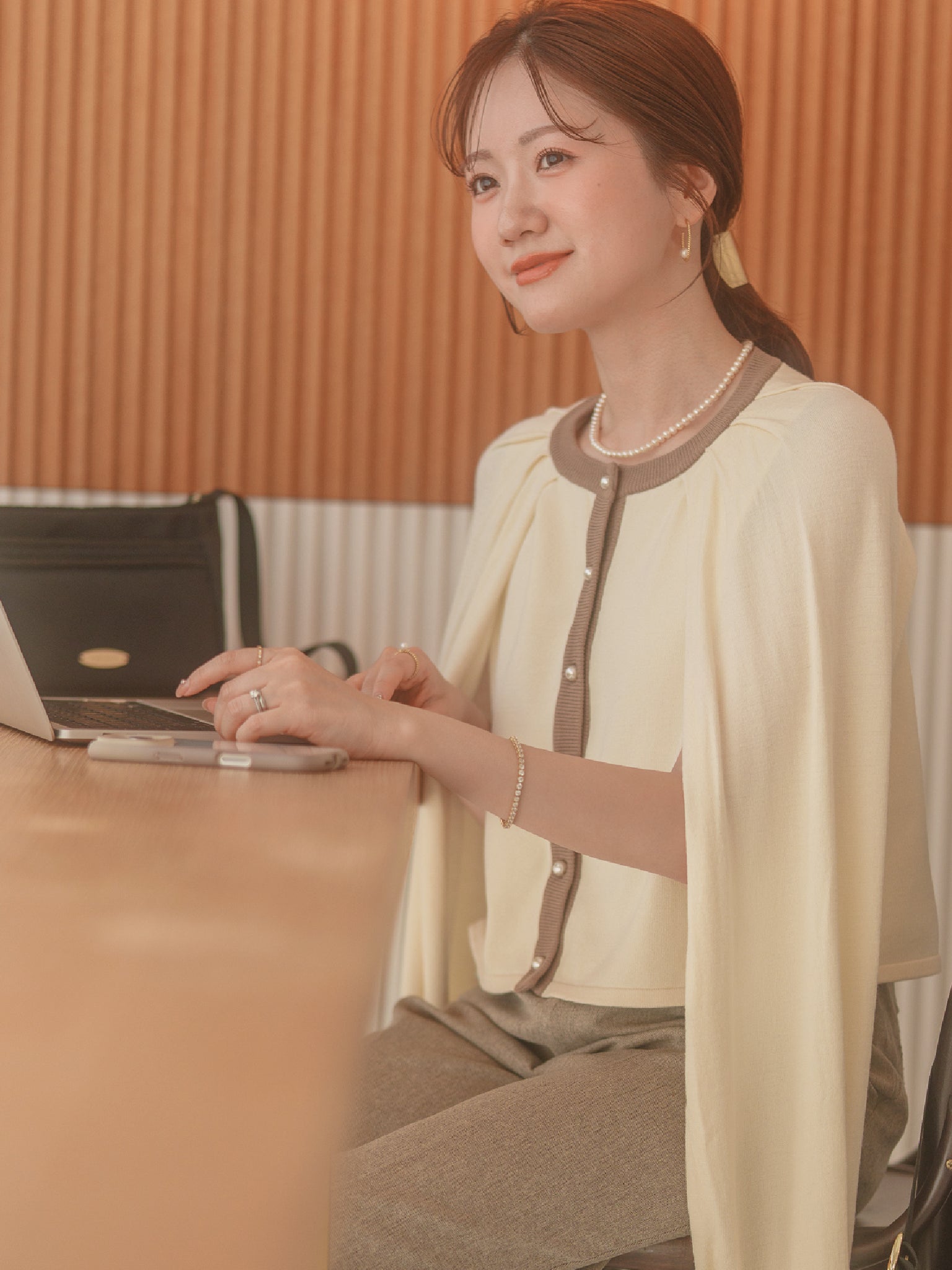 2WAYバイカラーニットカーディガン【レーヨン×リサイクルポリエステル