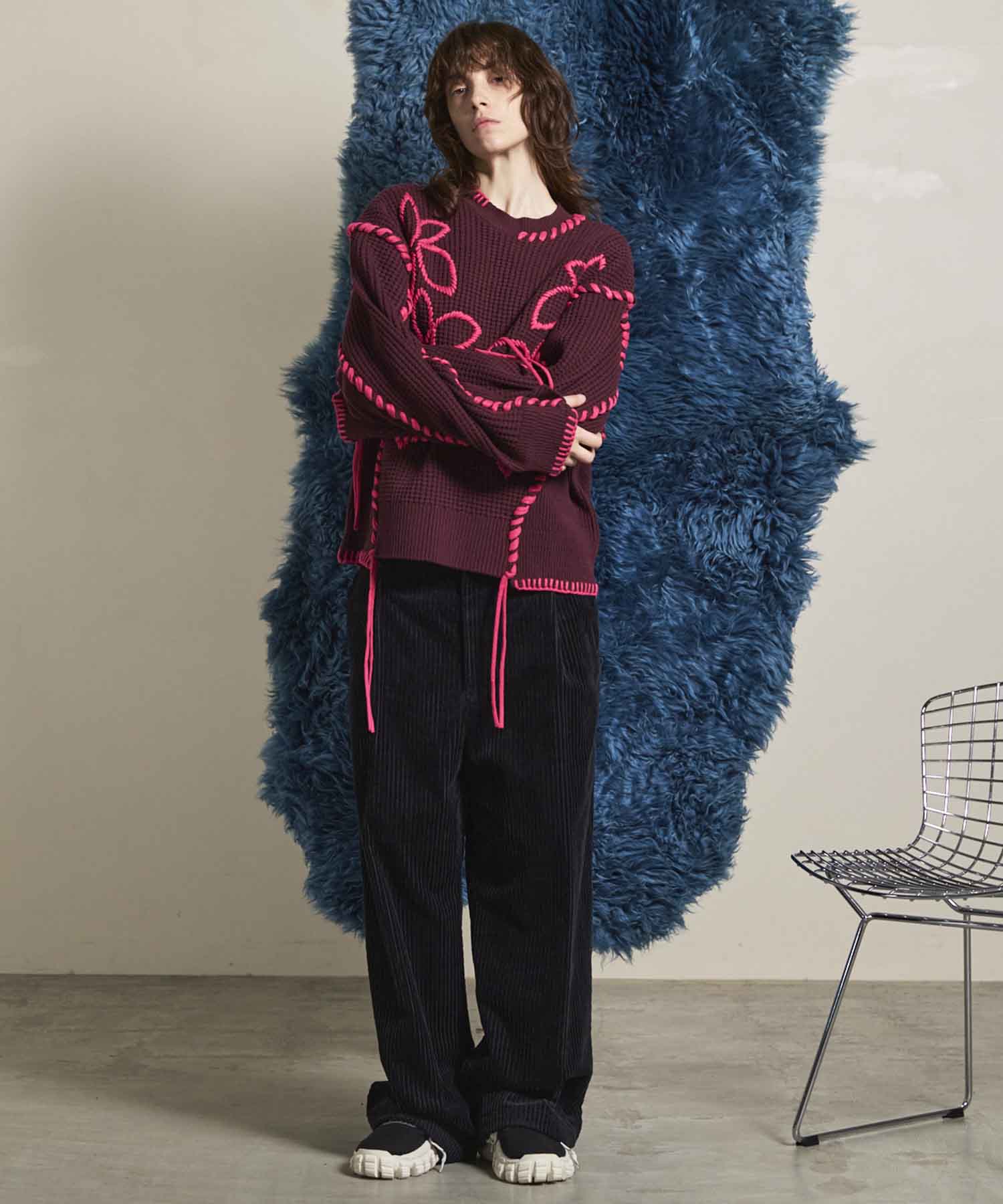 Oni-Waffle Flower Embroidery Prime-Over Crew Neck Knit Pullover