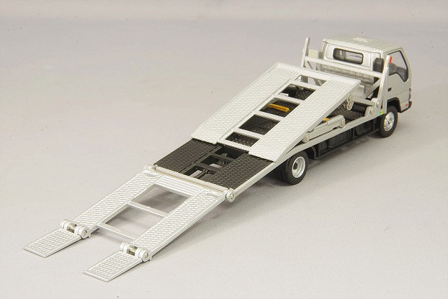 トミカリミテッドヴィンテージ NEO 1/64 日野 KB324型 トラック 赤/白