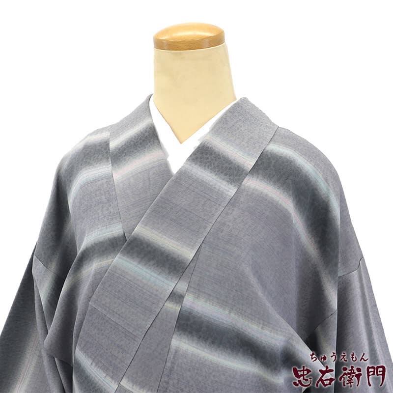 春一番の日に着たい色】【中古】 小紋 袷 レディース 正絹 グレー 横段