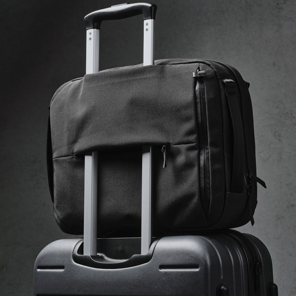 ELEMENTS TECH BRIEF PRO | BACKPACKS | 【公式】ALPAKA (アルパカ)