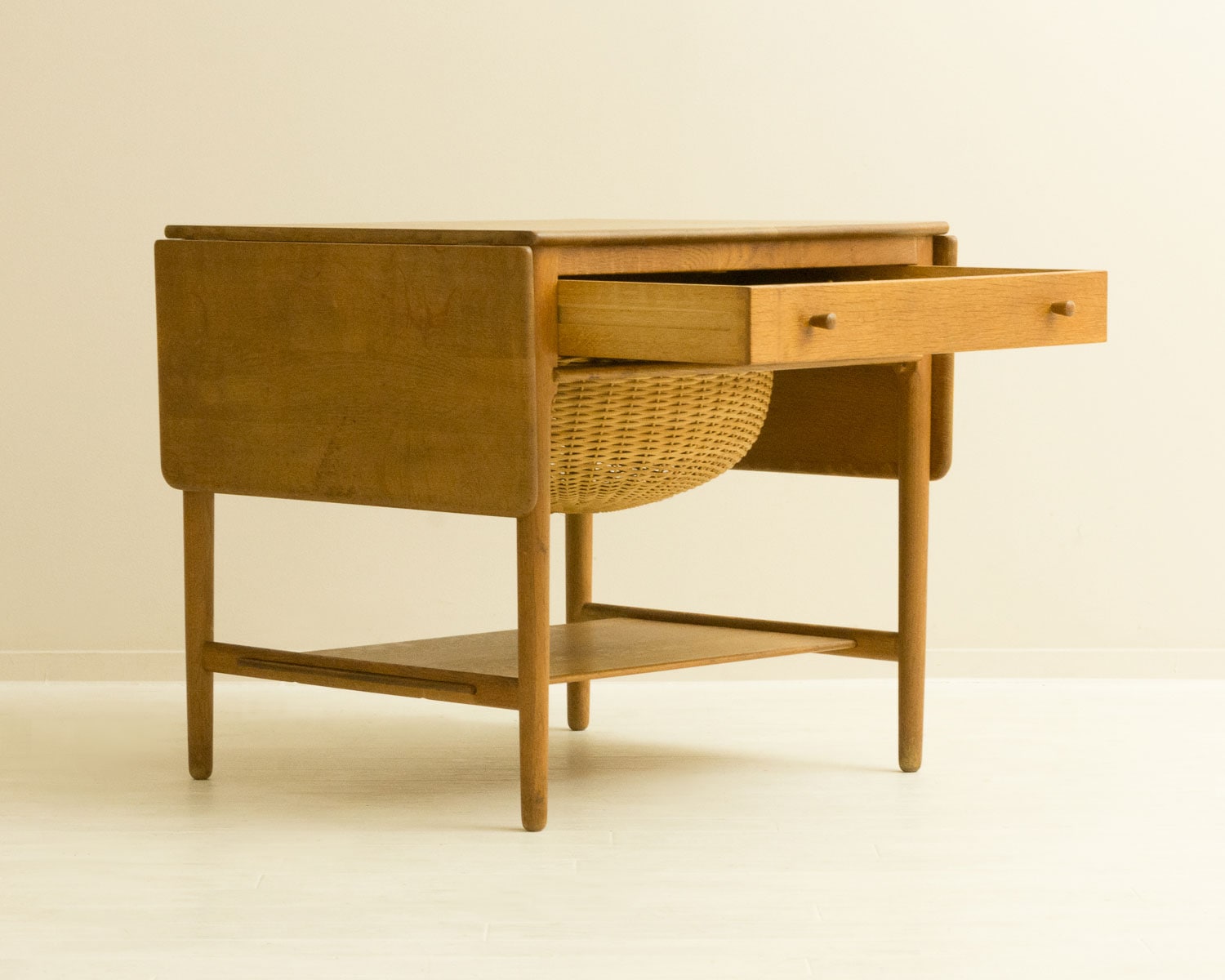 AT33 ソーイングテーブル Hans J Wegner オーク 北欧家具 通販