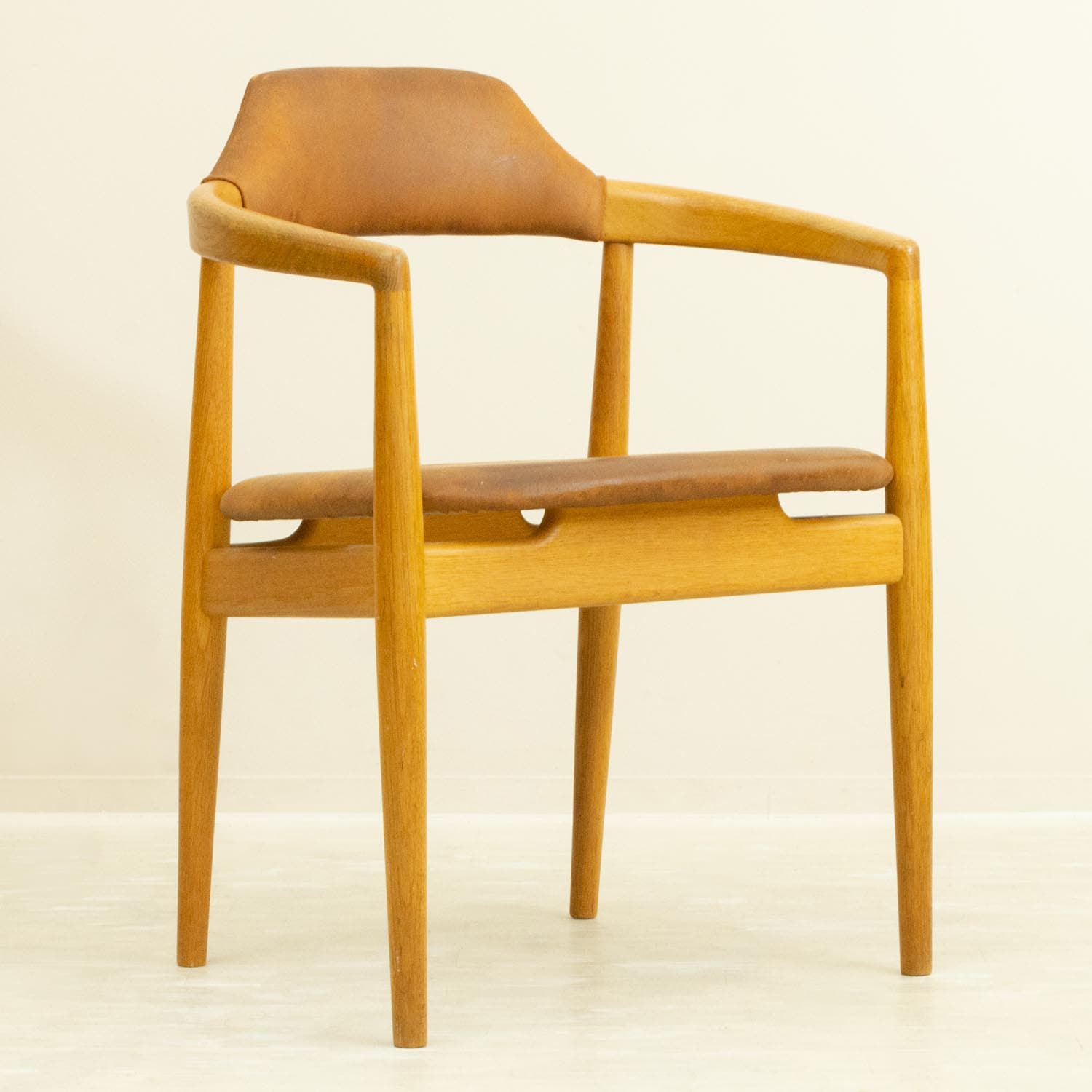 アームチェア オーク レザー 北欧家具 通販 CLOVERSKY/クローバースカイ