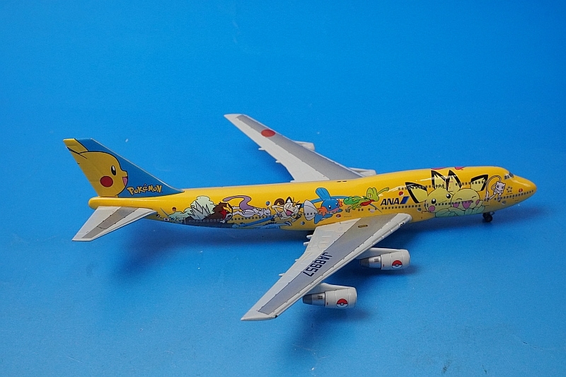 1/400 B747-400 ANA ポケモン ピカチュウジャンボ JA8957 [NH40010