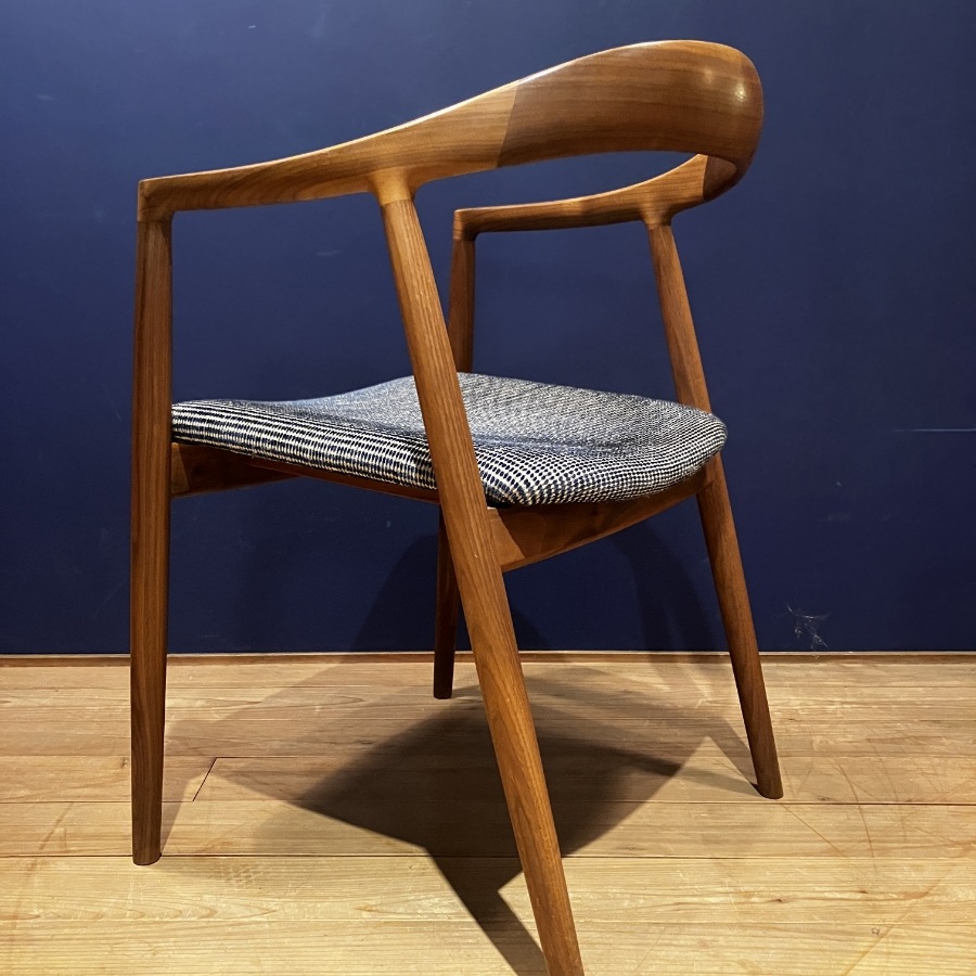 OUTLET】hataアームチェア（ダイニングチェア） 宮崎椅子製作所 | SALE