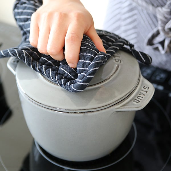 staub(ストウブ） ラ・ココット de GOHAN M ホーロー鍋16cm/1.8L