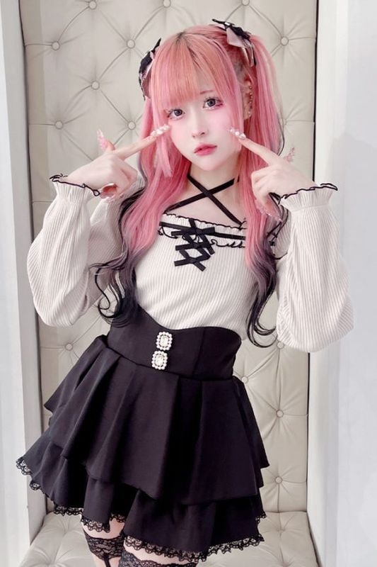 フリル付きミニワンピース 黒・白・金 MA＊RS お好きな2点で割引