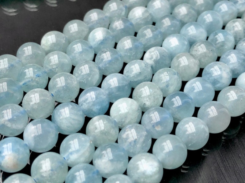 海のような優しいブルー☆清らかな癒しの石☆天然石ビーズ/アクア