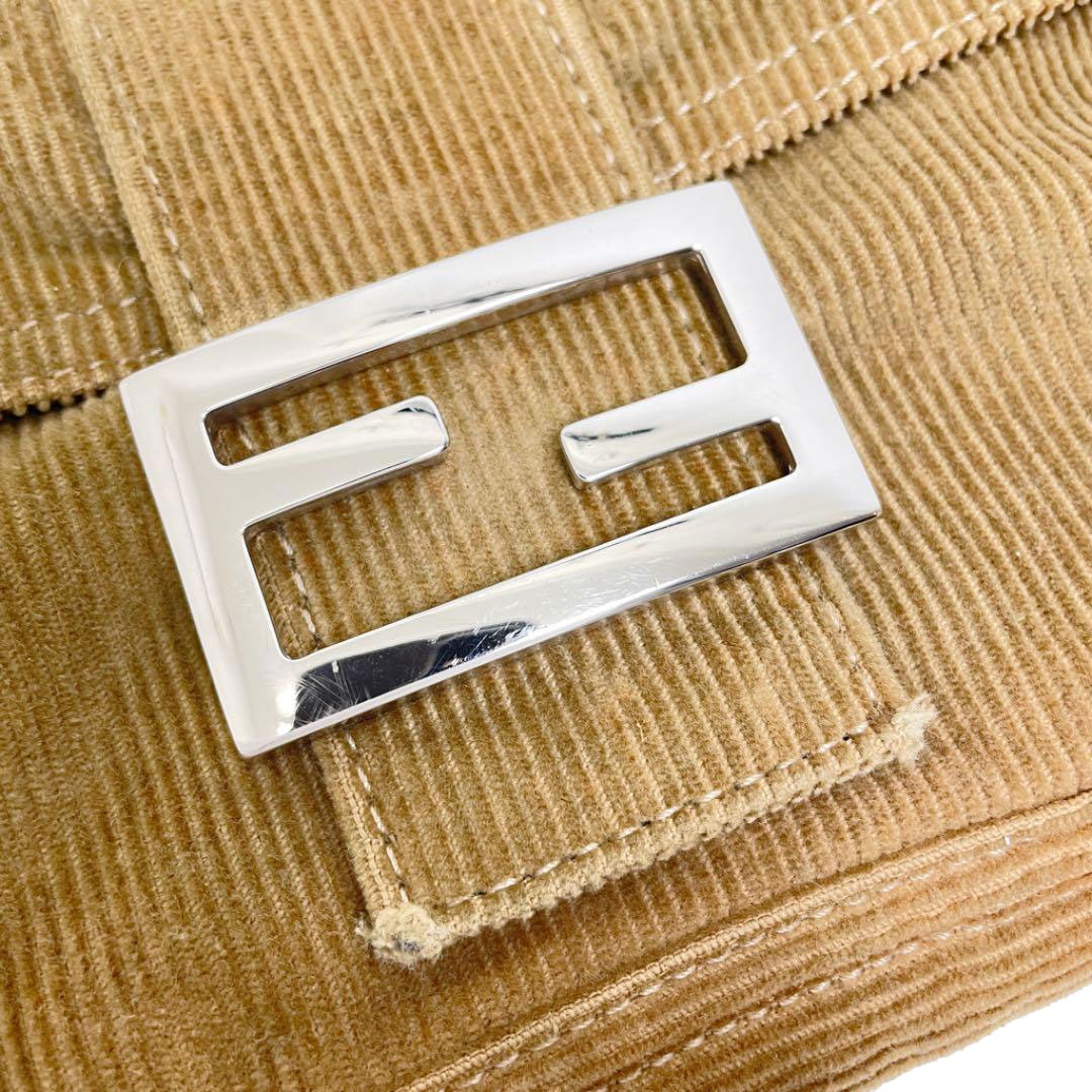 FENDI フェンディマンマバケット コーデュロイ ショルダーバッグ