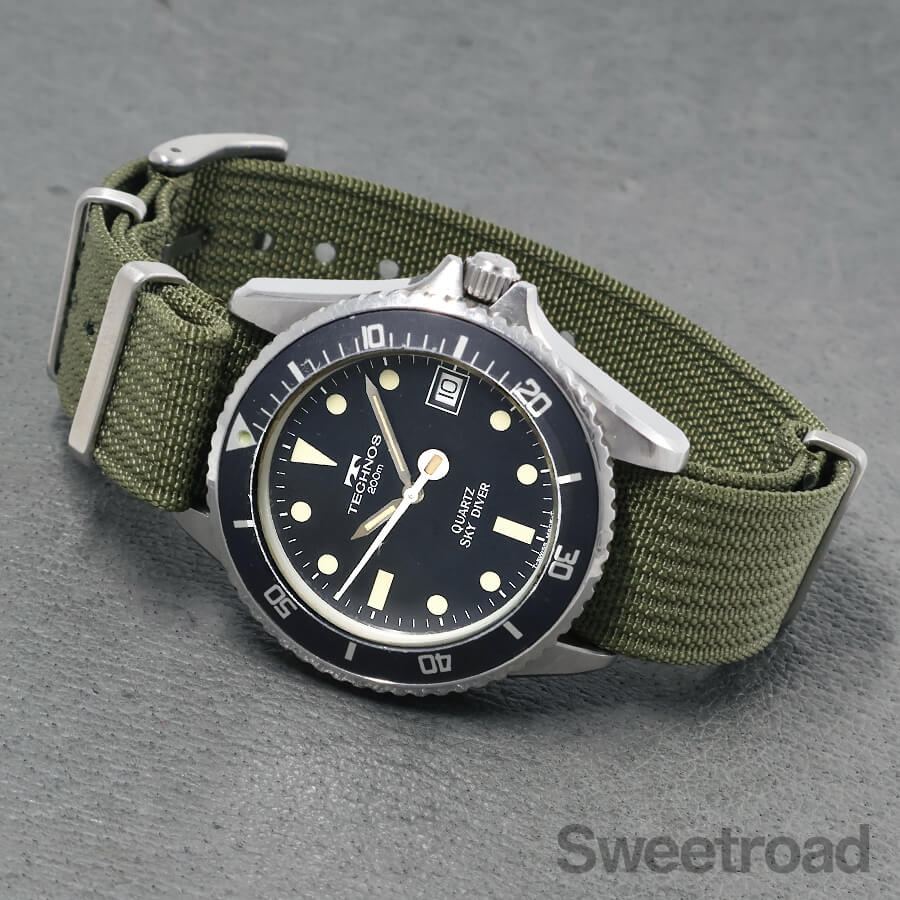 テクノス スカイダイバー クォーツ Ref.738.1002.4 1970年代