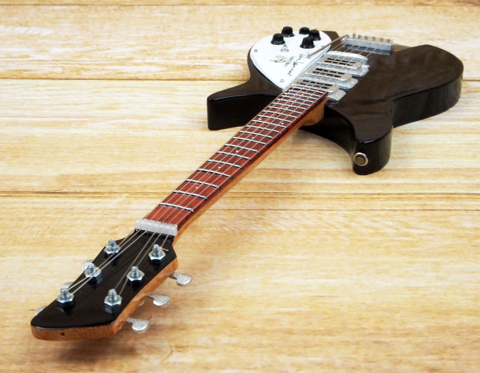 Musical Story Artist motif 1/4 ミニチュア 楽器 ギター BEATLES